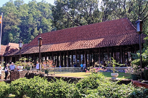 SriLan (743)